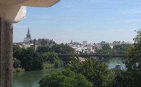 Trianabridgeviews Atico Con Vistas Al Puente De Triana Calle Castilla 38