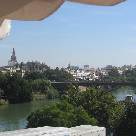 Trianabridgeviews Atico Con Vistas Al Puente De Triana Calle Castilla 38 Sevilla Exterior foto