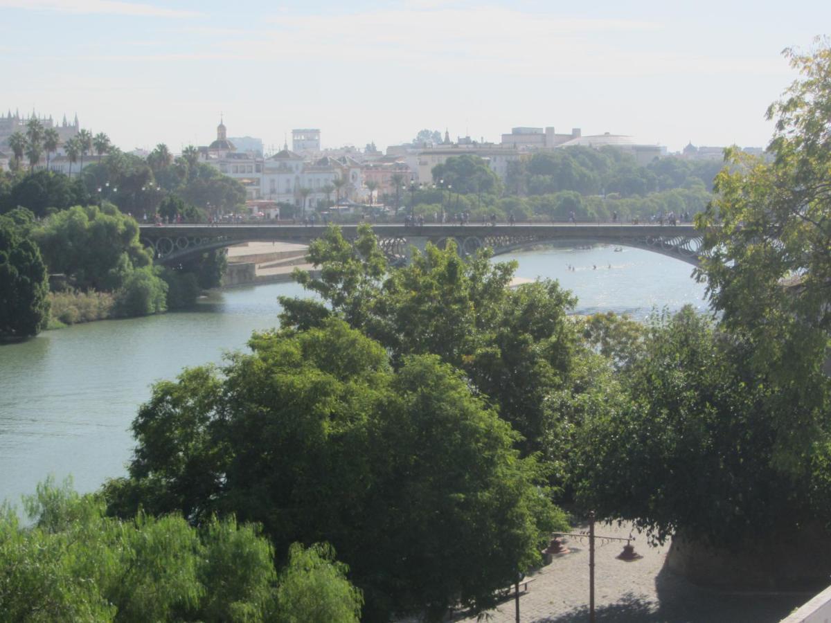 Trianabridgeviews Atico Con Vistas Al Puente De Triana Calle Castilla 38 Sevilla Exterior foto